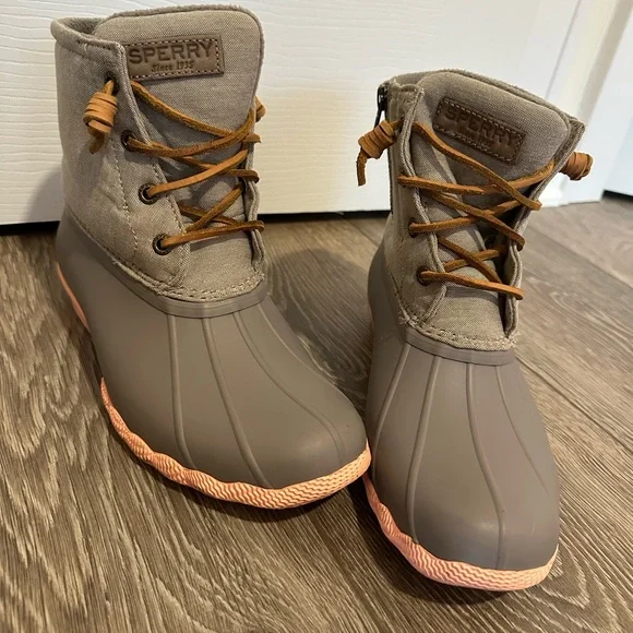 Sperry Women's Winter Boots - Tan and Pink - Picture 6 of 7